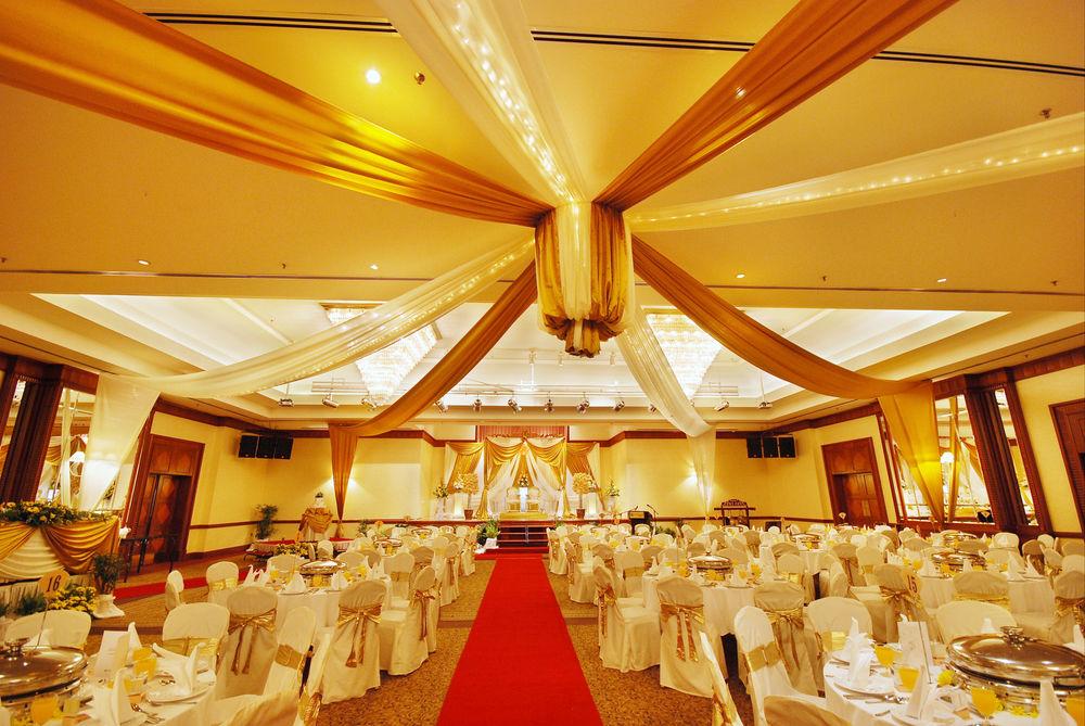 Bangi Resort Hotel Bandar Baru Bangi Eksteriør bilde A wedding reception at a hotel